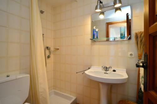 Calella de Palafrugell Apartment Sleeps 4 Pool