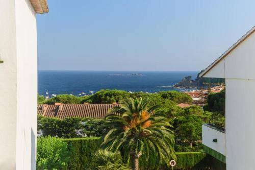 Calella de Palafrugell Apartment Sleeps 6 Pool