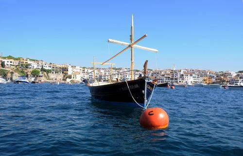 Calella de Palafrugell Apartment Sleeps 5
