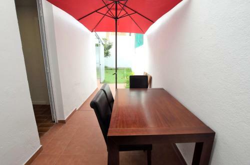 Homeholidaysrentals Arlene