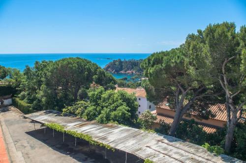 Calella de Palafrugell Apartment Sleeps 7 With Pool