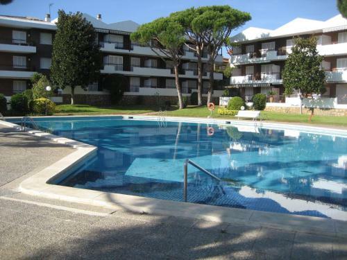 Calella de Palafrugell Apartment Sleeps 4 With Pool
