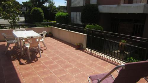 Calella de Palafrugell Apartment Sleeps 4 With Pool