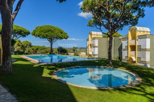 Calella de Palafrugell Apartment Sleeps 5 With Pool