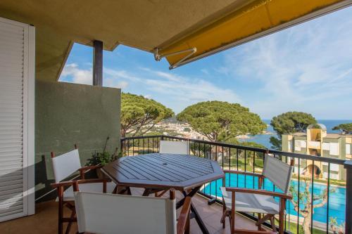 Calella de Palafrugell Apartment Sleeps 5 With Pool