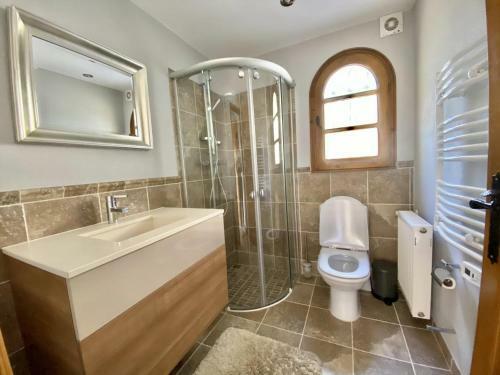 Cabanyes Villa Sleeps 6 With Pool And Wifi