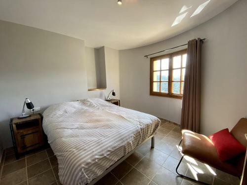 Cabanyes Villa Sleeps 6 With Pool And Wifi