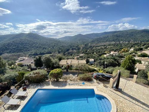 Cabanyes Villa Sleeps 6 With Pool And Wifi