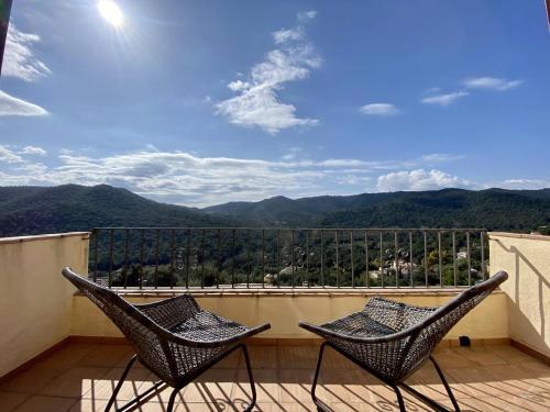 Cabanyes Villa Sleeps 6 With Pool And Wifi