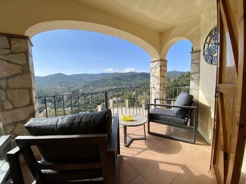 Cabanyes Villa Sleeps 6 With Pool And Wifi