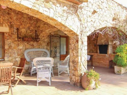Inviting Villa In Calonge With Private Pool