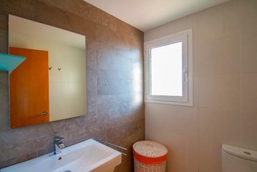 Les Cabanyes Villa Sleeps 6 Pool Wifi