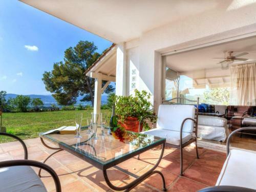 Holiday Home Can Onyar