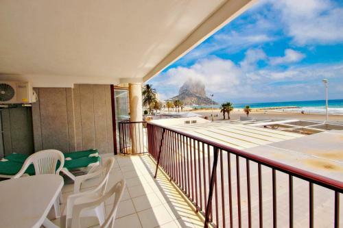 Ines-1 - Oceanfront Apartment In Calpe