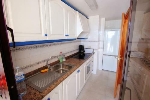 Ines-1 - Oceanfront Apartment In Calpe
