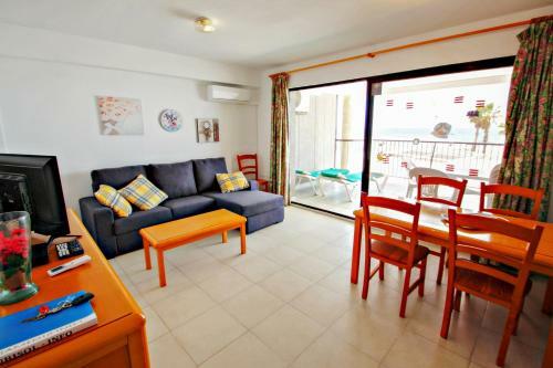 Ines-1 - Oceanfront Apartment In Calpe