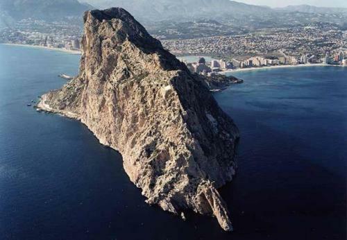Calpe Apartment Sleeps 3 With Pool Air Con And Wifi