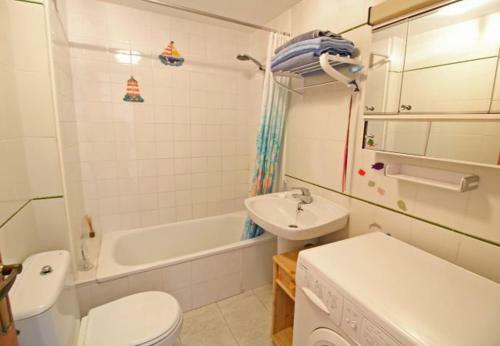 Calpe Apartment Sleeps 3 Pool Air Con Wifi T792151