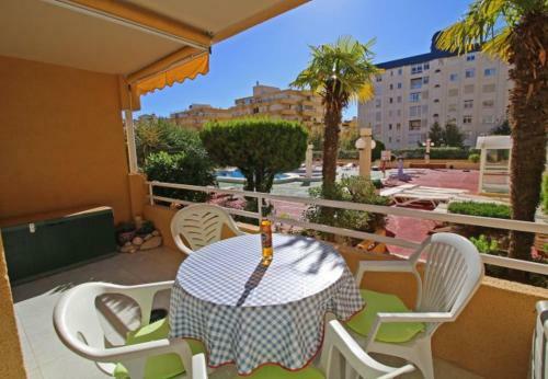 Calpe Apartment Sleeps 3 Pool Air Con Wifi T792151
