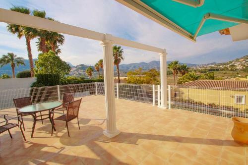 Villa Gema - Pretty Holiday Home With Private Pool In Calpe