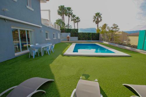 Villa Gema - Pretty Holiday Home With Private Pool In Calpe