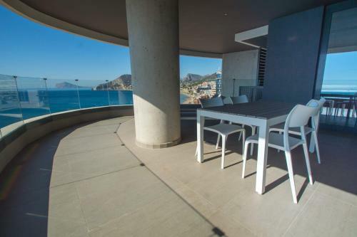 Apartamento Infinium 16b Primera Linea de Playa Arenal