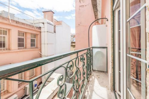Hostal Happy At Chiado
