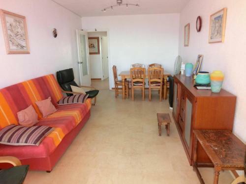 2 Bedrooms Apartment In Front Of The Sea