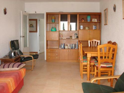 2 Bedrooms Apartment In Front Of The Sea