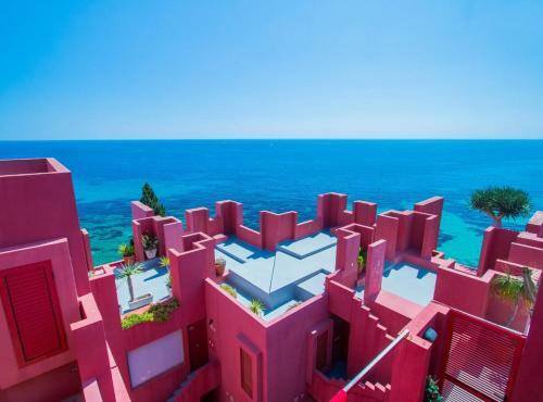 Apartamento Muralla Roja - Plusholidays