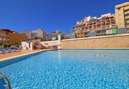 Calpe Apartment Sleeps 5 With Pool And Wifi