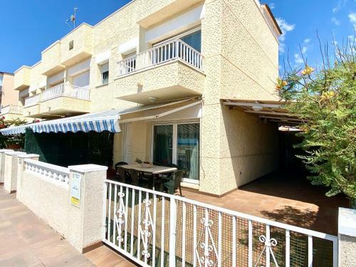 Casa C�moda Delante de La Playa Con Vista Al Mar