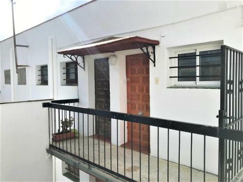 Apartamento Estudio Reformado En Zona Regueral - 123a