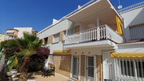 Apartamento Miramar Serveis - Planta Baja Mediterranea