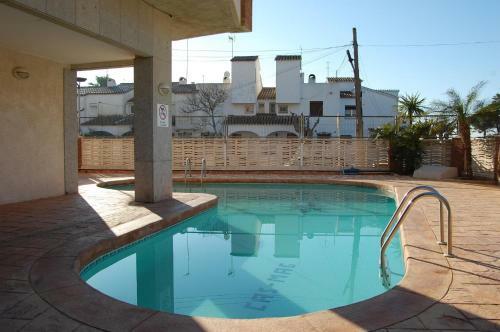 Apartamento Reformado Con Terraza Y Vistas Al Mar - 130a