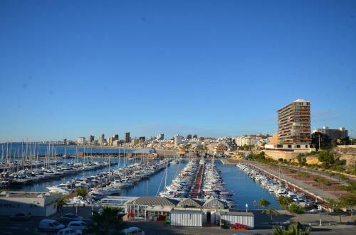 Apartamento Los Pinos I Ref 206