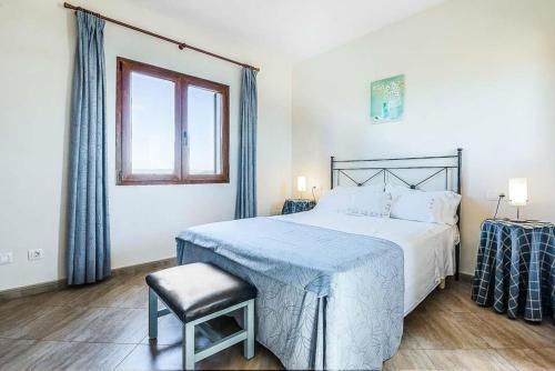 Campos Villa Sleeps 8 Pool Air Con Wifi