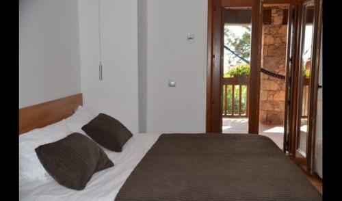 Camprodon Villa Sleeps 12 With Pool And Air Con