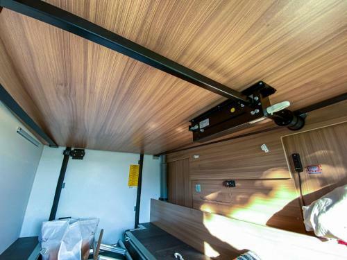 Vive A Pie de Playa Autocaravana de Lujo