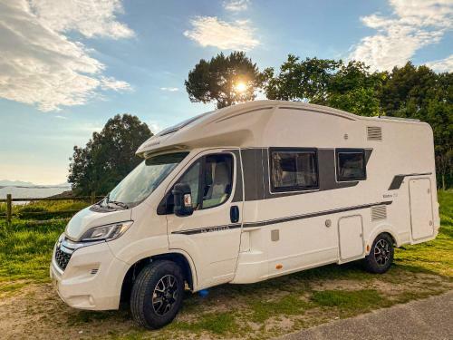 Vive A Pie de Playa Autocaravana de Lujo