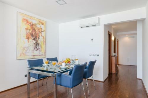 Yourhouse Blau Blue Apartments