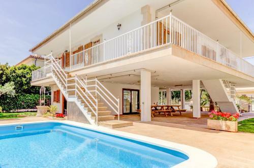 Beach Villa Catalina