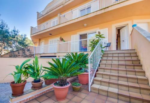 Can Picafort Holiday Home Sleeps 5 With Air Con And Wifi