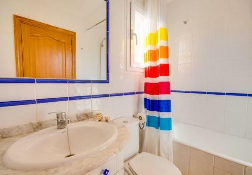 Can Picafort Holiday Home Sleeps 5 With Air Con And Wifi