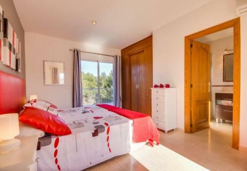 Can Picafort Holiday Home Sleeps 5 With Air Con And Wifi