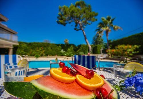 Can Picafort Holiday Home Sleeps 6 With Pool Air Con And Wifi