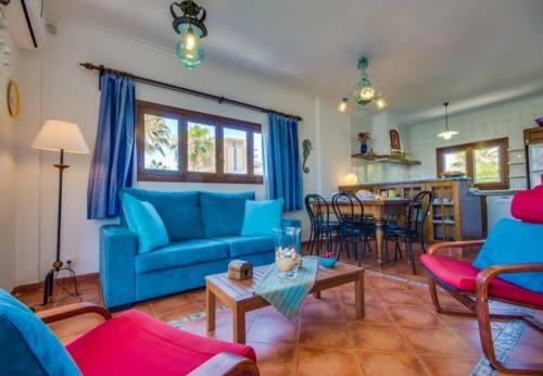 Can Picafort Holiday Home Sleeps 6 With Pool Air Con And Wifi