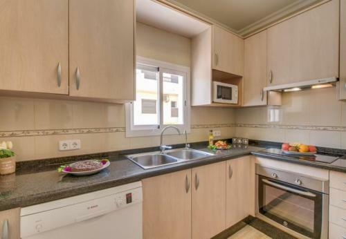 Can Picafort Holiday Home Sleeps 4 With Air Con And Wifi