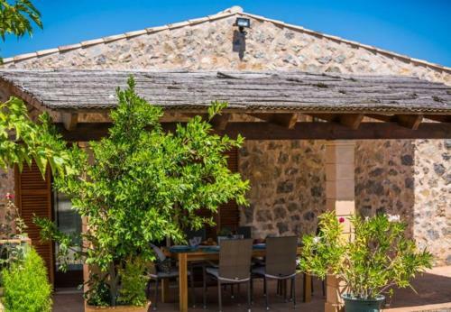 Capdepera Holiday Home Sleeps 7 With Pool And Wifi