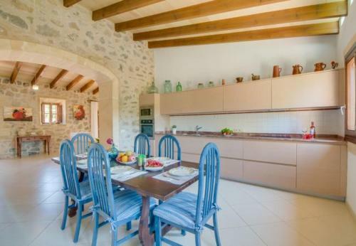 Capdepera Holiday Home Sleeps 7 With Pool And Wifi
